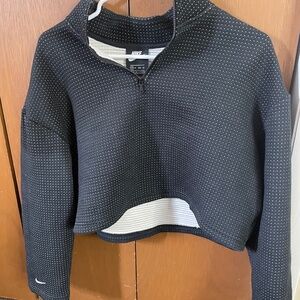 Women’s Nike half zip cropped oversized hoodie